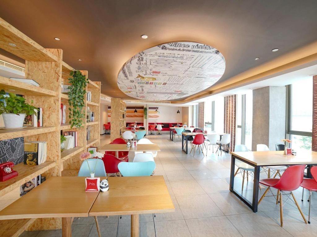 מלון Ibis Chengdu Chunxi Road Shudu Mansion מראה חיצוני תמונה